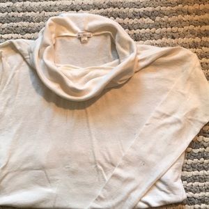 Gap Cowl Neck Thermal